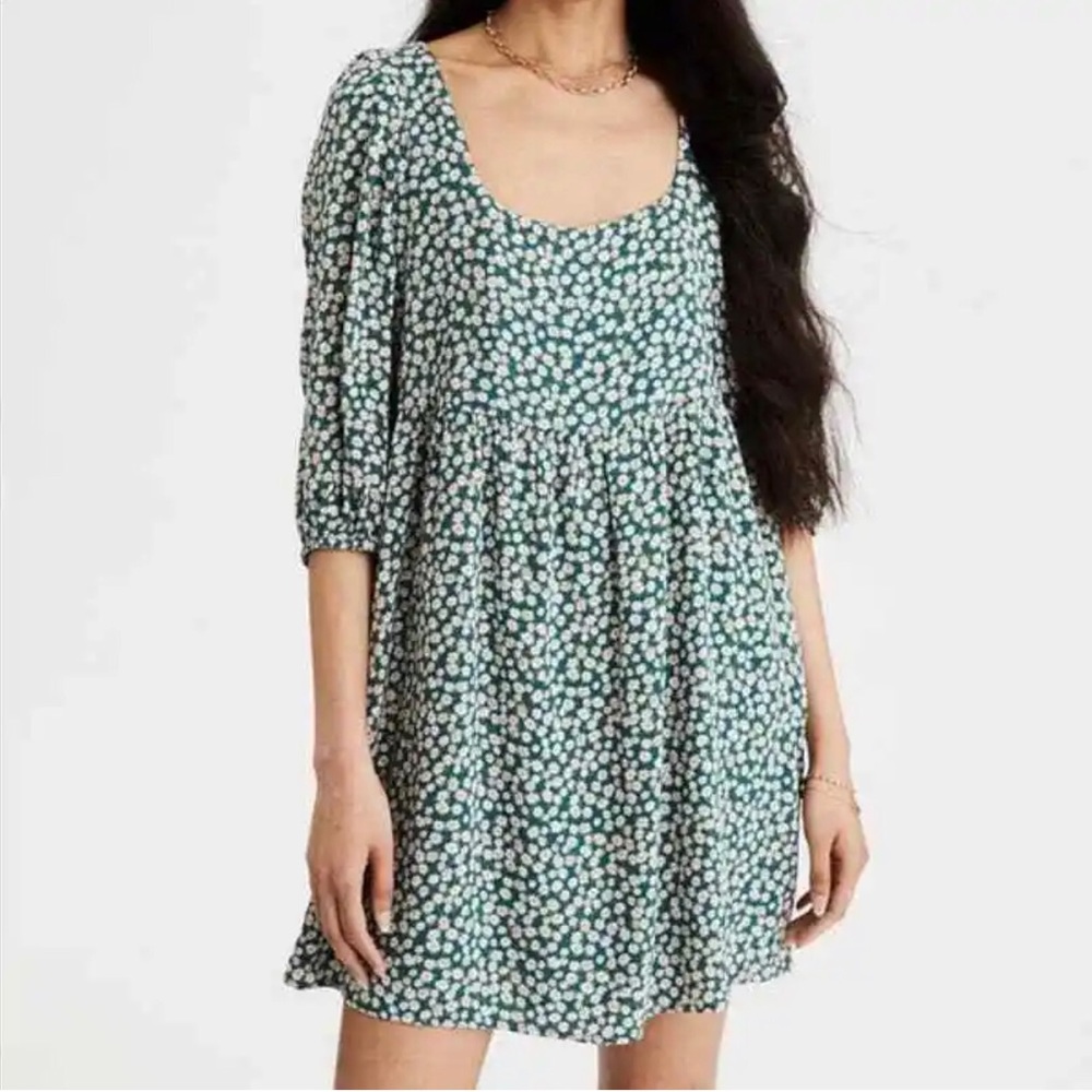 American Eagle Babydoll Ditsy Daisy Open Back Green White Women Dress size S